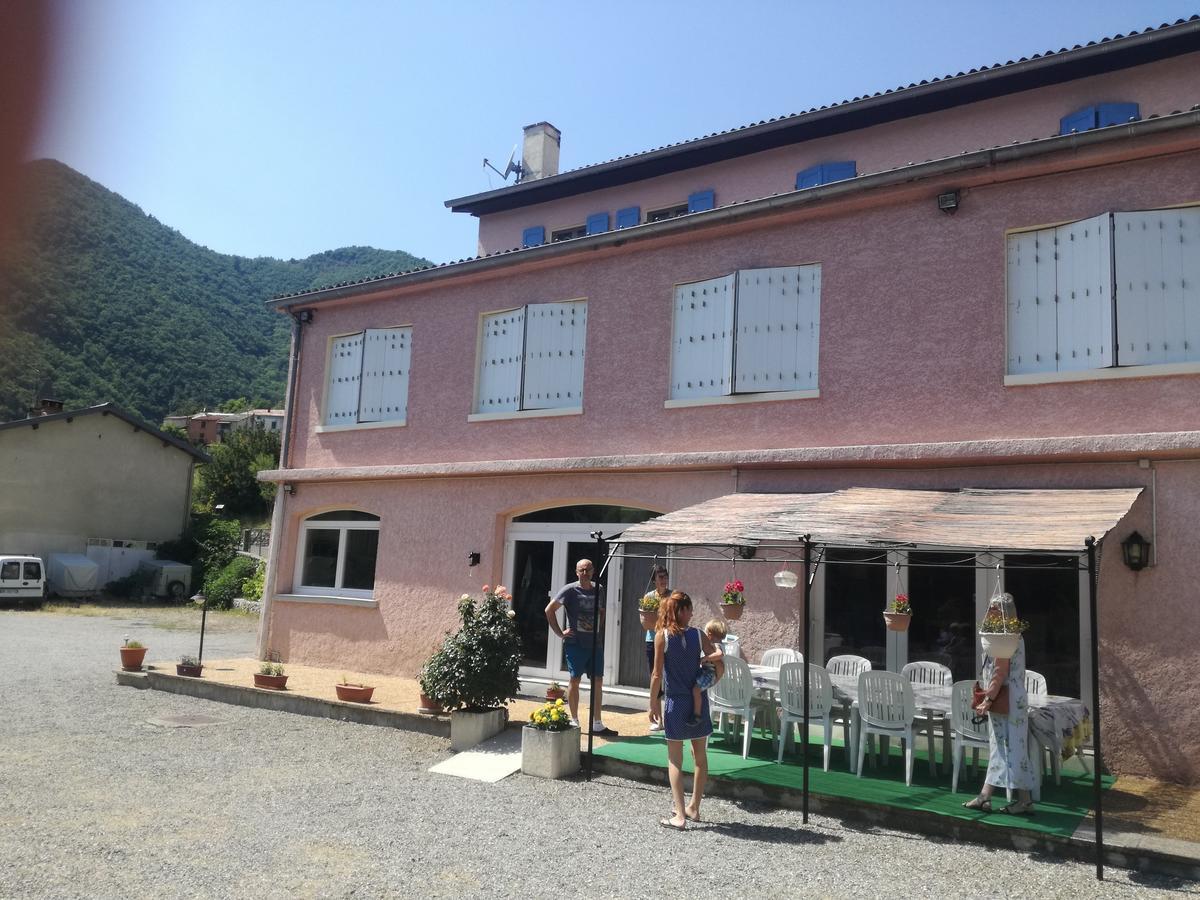 Gites Les Tilleuls Clamensane Экстерьер фото